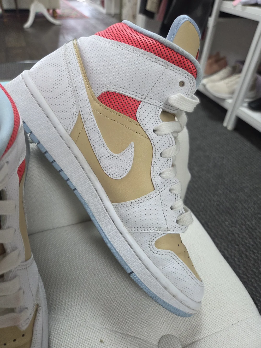 Nike stylish high